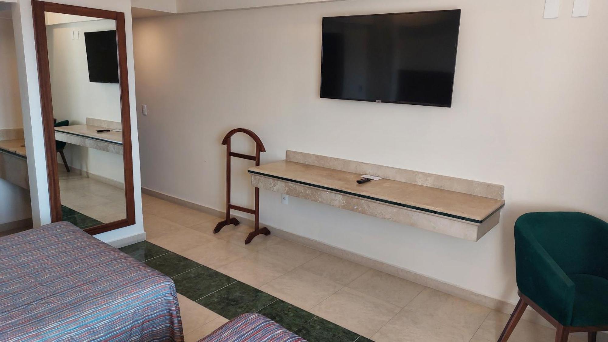 Hotel Real Del Sol - Zona Expo Industrial Guadalajara Zewnętrze zdjęcie
