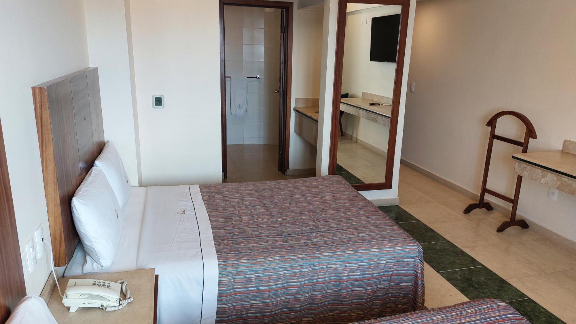 Hotel Real Del Sol - Zona Expo Industrial Guadalajara Zewnętrze zdjęcie
