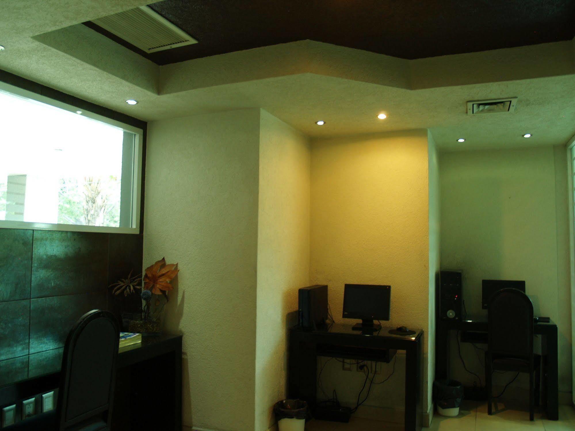 Hotel Real Del Sol - Zona Expo Industrial Guadalajara Zewnętrze zdjęcie